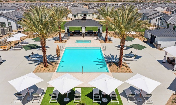 Sundance House | Gleaming Contemporary Home Pool BBQ