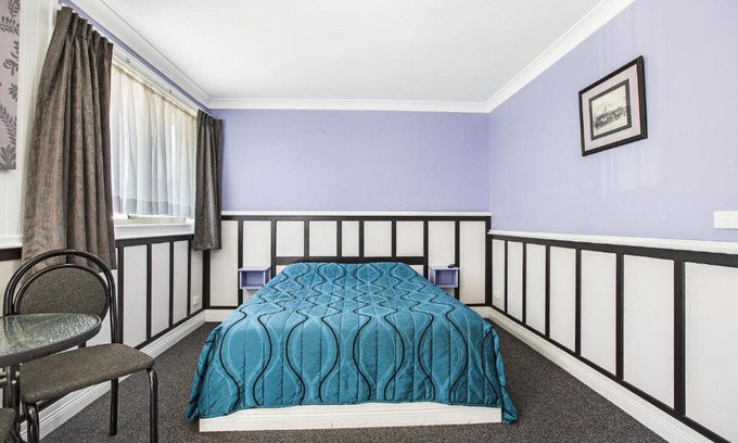 Glen Innes Hotel | Glen Innes Lodge Motel