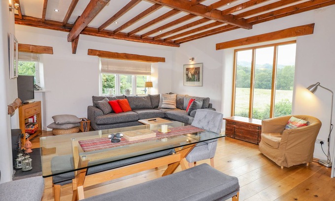 Grasmere Cottage | GLEN VIEW COTTAGE, family friendly, with a garden in Grasmere