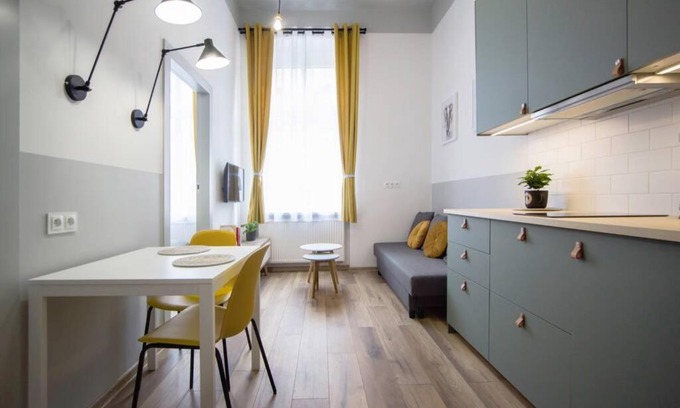 Gliwice Apartment | Gliwice on a budget 90m from the main square