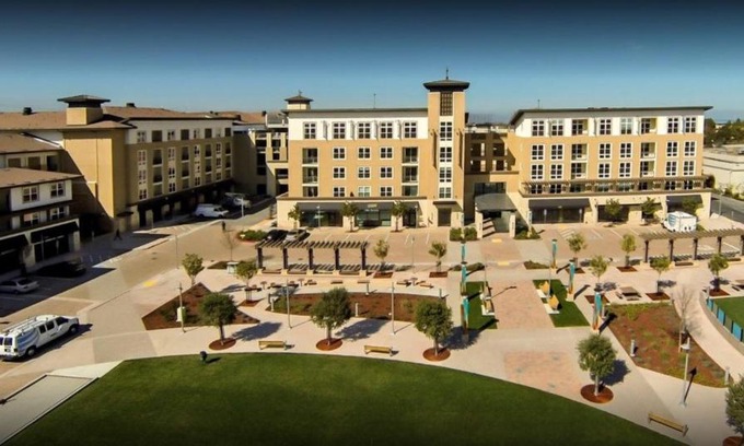Pilgrim - Triton Apartment | Global Luxury Suites Foster City