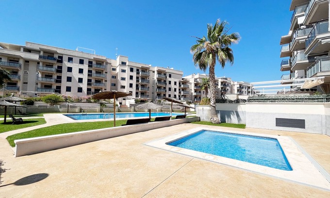 Canet de Berenguer Apartment | Global Properties: Apartment with large terrace in Canet