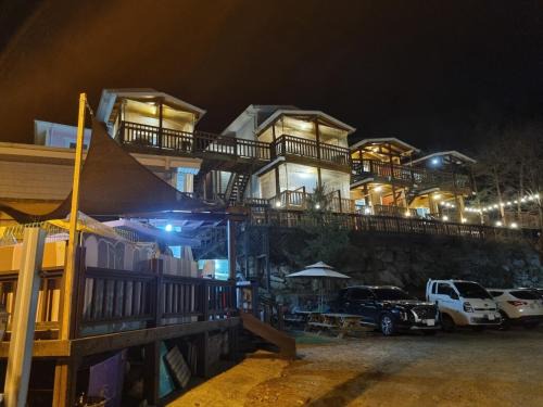 Goesan House | Goesan Joryeong Pension