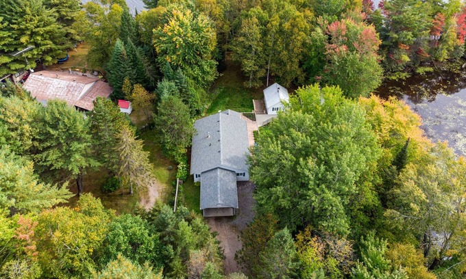 Hastings Highlands House | Golden Acres on Baptiste Lake