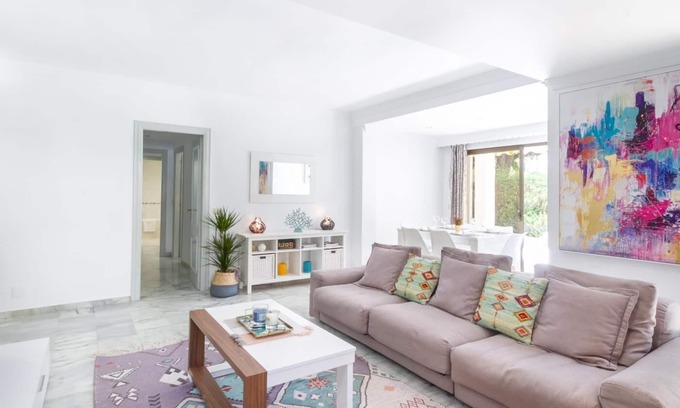 Marbella Cottage | Golden Beach. Beautiful sd-house, 3bd, pools.