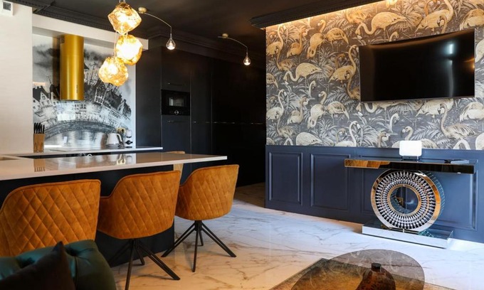 Gdansk City Center Apartment | Golden Flamingo Apartment