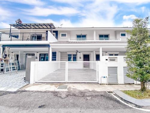 Tanah Rata House | Golden Sweet Home @ Golden Hills (Night Market, 夜市)