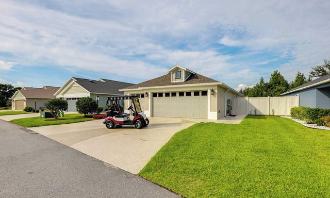 Wildwood House | Golf Cart & Preserve View: The Villages Retreat!