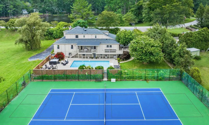 Hendersonville House | Golf Course Getaway: Pickleball/Tennis/Pool/Hot Tub/Fire Pit