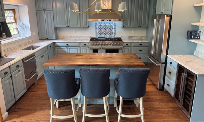 Grand Blanc House | Golf n Ski Spacious 5 bedroom house on the course home of the Ally PGA Tour