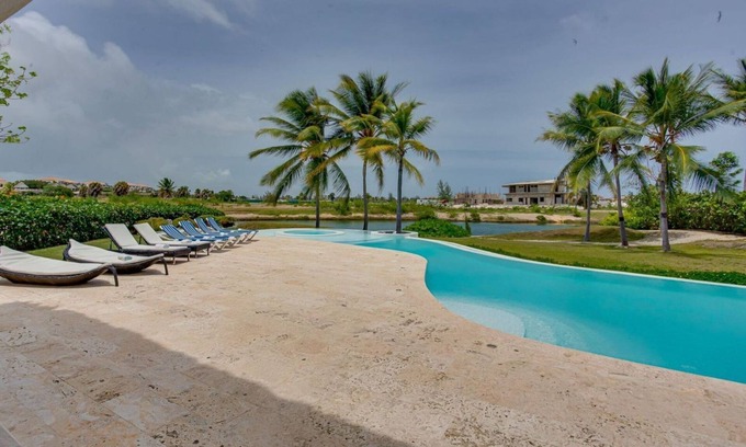 Punta Cana Villa | Golondrina Lake View