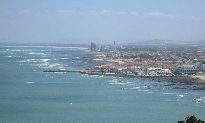 Mountainside Apartment | Gordons Bay Mountainside Apartment