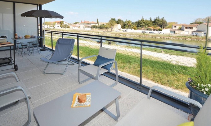 Aigues-Mortes Apartment | Gorgeous apartment in Aigues-Mortes