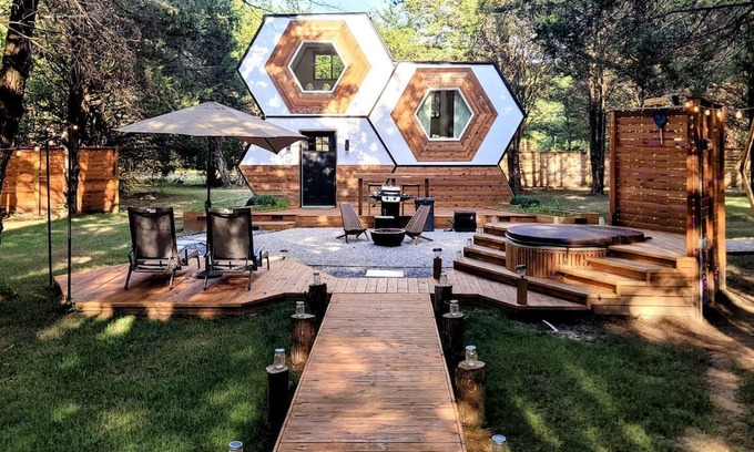 Wills Point House | Gorgeous Beehive Tiny House Surrounded by Trees for a Unique Romantic Getaway near Wills Point, Texas