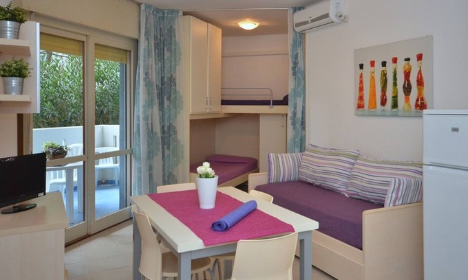 Lignano Sabbiadoro Apartment | Gorgeous Bright Apartment in a Poolside Residence