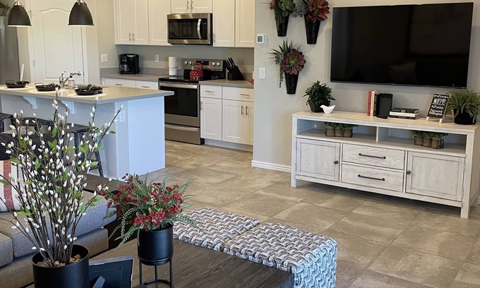 Tamaron House | Gorgeous brand new former model home