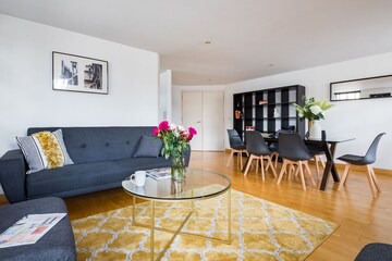 Spitalfields Apartment | Gorgeous City Centre Apt- 2Bed 2Bath & Free parking