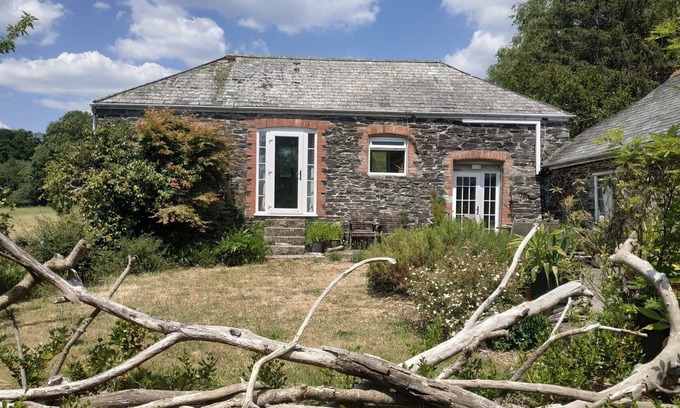 Morwellham Cottage | Gorgeous, family friendly riverside cottage in the heart of Tamar River Valley