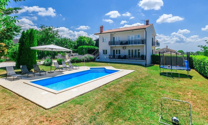 Orihi House | Gorgeous home in Barban with WiFi