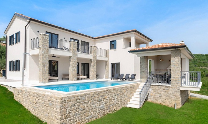 Buje House | Gorgeous home in Buje with WiFi