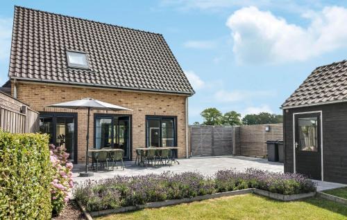 Cadzand-Bad House | Gorgeous Home In Cadzand With Wifi