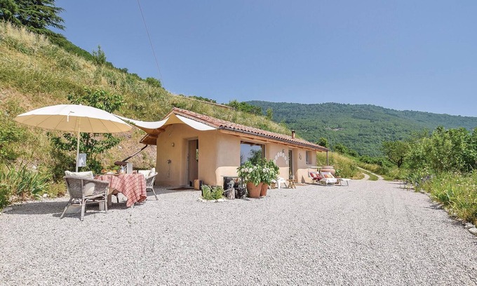 Calvene House | Gorgeous home in Calvene