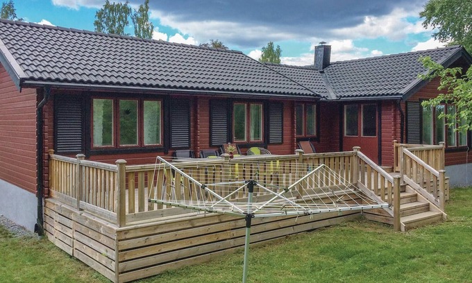 Flen Municipality House | Gorgeous home in Flen with sauna
