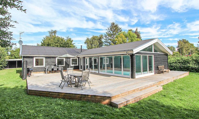 Udsholt House | Gorgeous home in Græsted with sauna