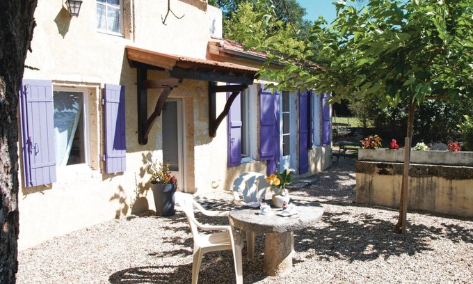 Lavardac House | Gorgeous home in Lavardac with kitchen