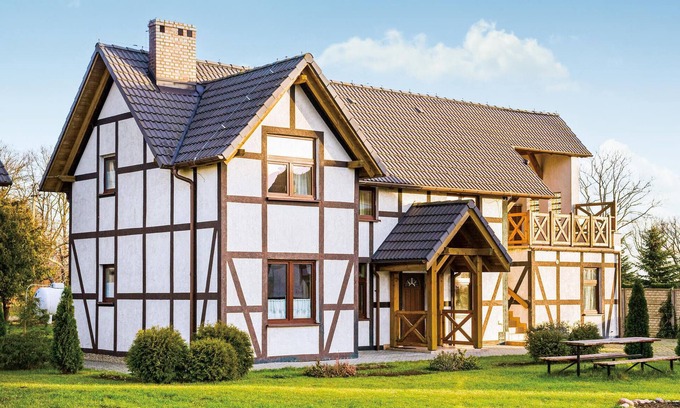 Postomino House | Gorgeous home in Postomino with WiFi