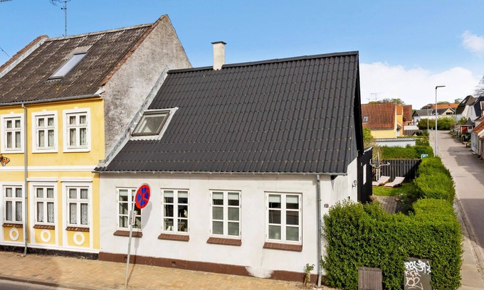 Rudkobing House | Gorgeous home in Rudkøbing with WiFi