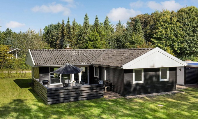 Arrild Ferieby House | Gorgeous home in Toftlund with WiFi
