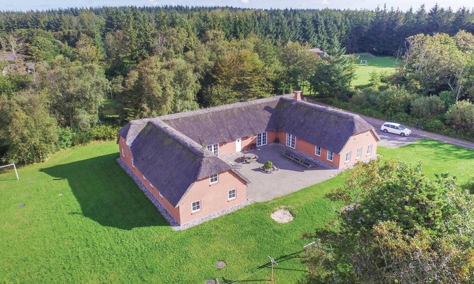 Husby House | Gorgeous home in Ulfborg with sauna