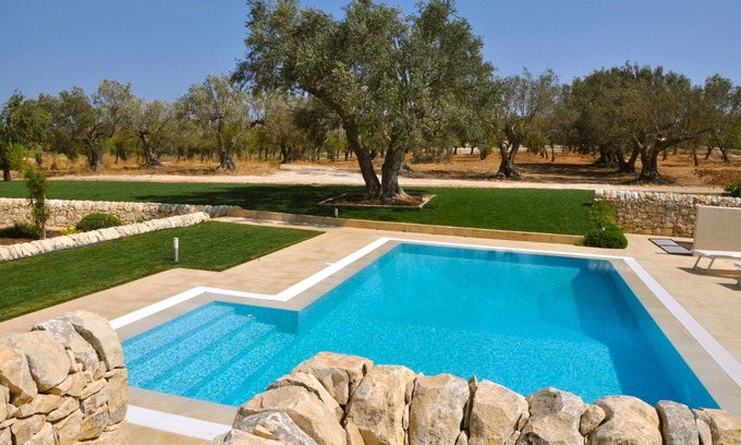 Casa Maccari Villa | Gorgeous stone property surrounded by olive groves and vineyards