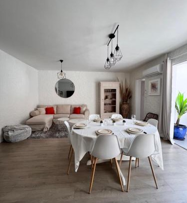 Convention House | Gorgeous Town House