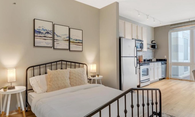 Prospect Park House | Gorgeous University Retreat