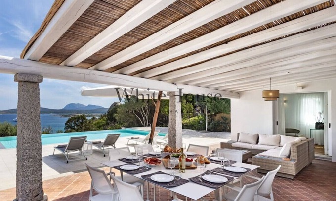 Golfo di Marinella Villa | Gorgeous Villa by the sea with private pool and 4 rooms