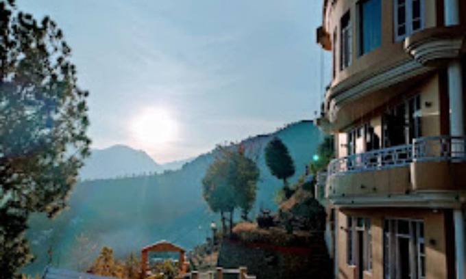 Chamba Hotel | Goroomgo MS Shepheard Hills Resort