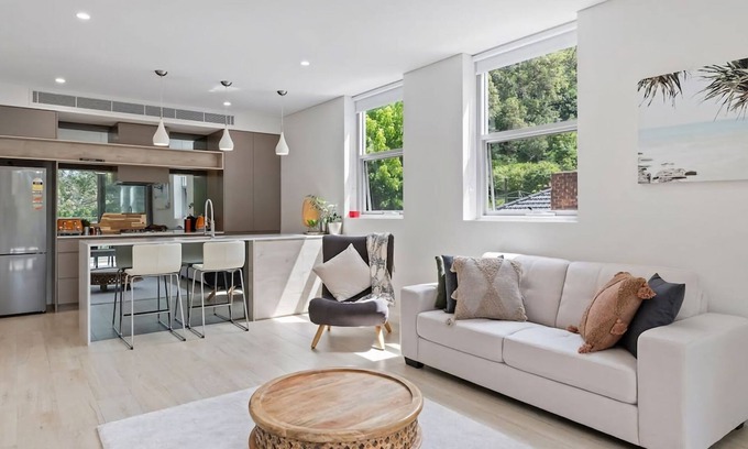 Gosford Apartment | Gosford Panorama Stadium & Water Views