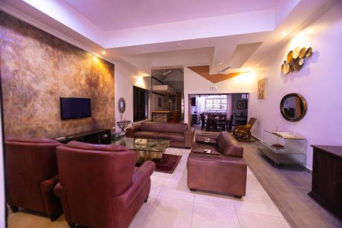 Weija Apartment | Goshen