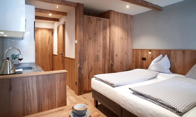 Schroecken Apartment | Graceful Apartment in Schröcken with Sauna and Pool