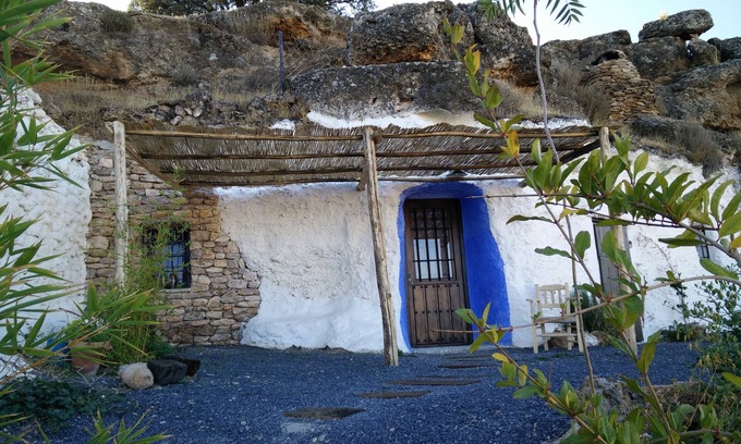 Los Balcones Cottage | Granado Cave in the Balcones de Piedad complex. Guadix-Granada. For 5 PAX