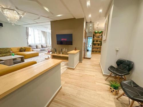 Ennahda Apartment | Grand appartement familial à 8 min de la plage espace & confort garantis !