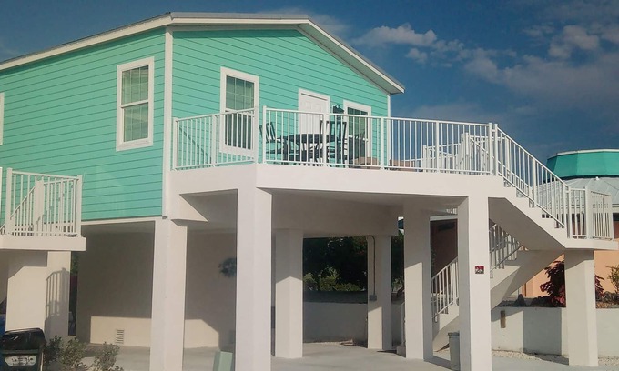 Cutthroat Harbor Estates House | Grand Opening! New Construction in Venture Out! 3 night minimum stay.