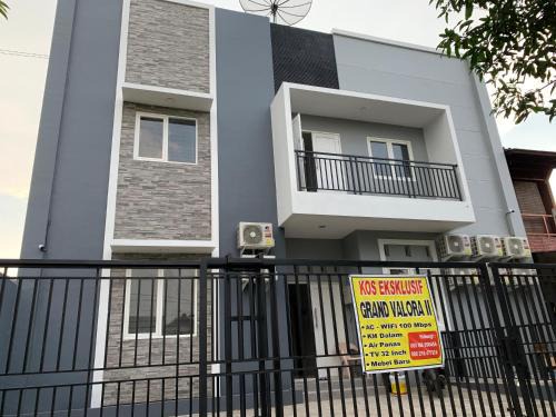 Sei Pinang Hotel | Grand Valora II Puri Anjasmoro
