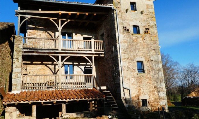 Saint-Cirgues Other | Grande maison en pierres au calme avec superbe vue