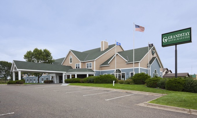 Stillwater Hotel | GrandStay Hotel & Suites - Stillwater