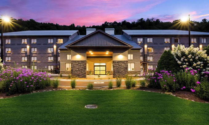 Boone Hotel | Graystone Lodge, an Ascend Collection Hotel