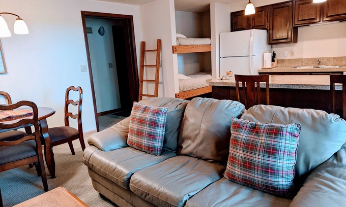 Ketchum Condo | Great 1(plus) bedroom downstairs condo. This is the best location in Ketchum!