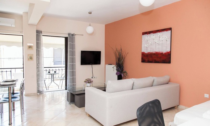 Piraeus Apartment | Great Apartment in Piraeus